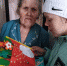 Добровольцы Миасса поздравили 90- летних юбиляров - Миасский городской округ