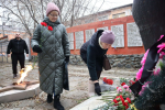 Стенд с именами участников войны открыли у Вечного огня в старой части Миасса