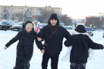Дед Мороз принимает маленьких гостей